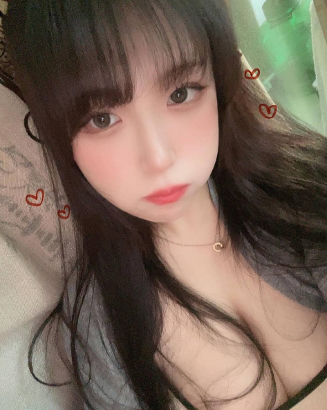 常熟市乖巧新人童颜巨乳