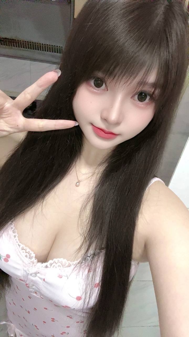  和田同事推荐的嫩妹子
